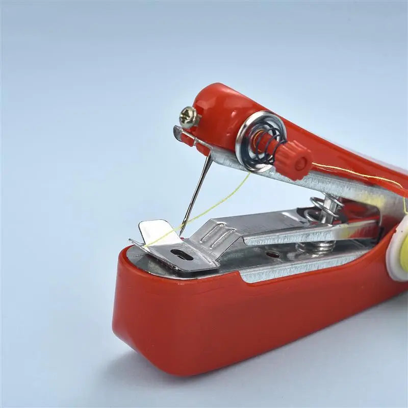Mini Handnaaimachine™ – De Oplossing voor onverwachte Mode-Momenten!